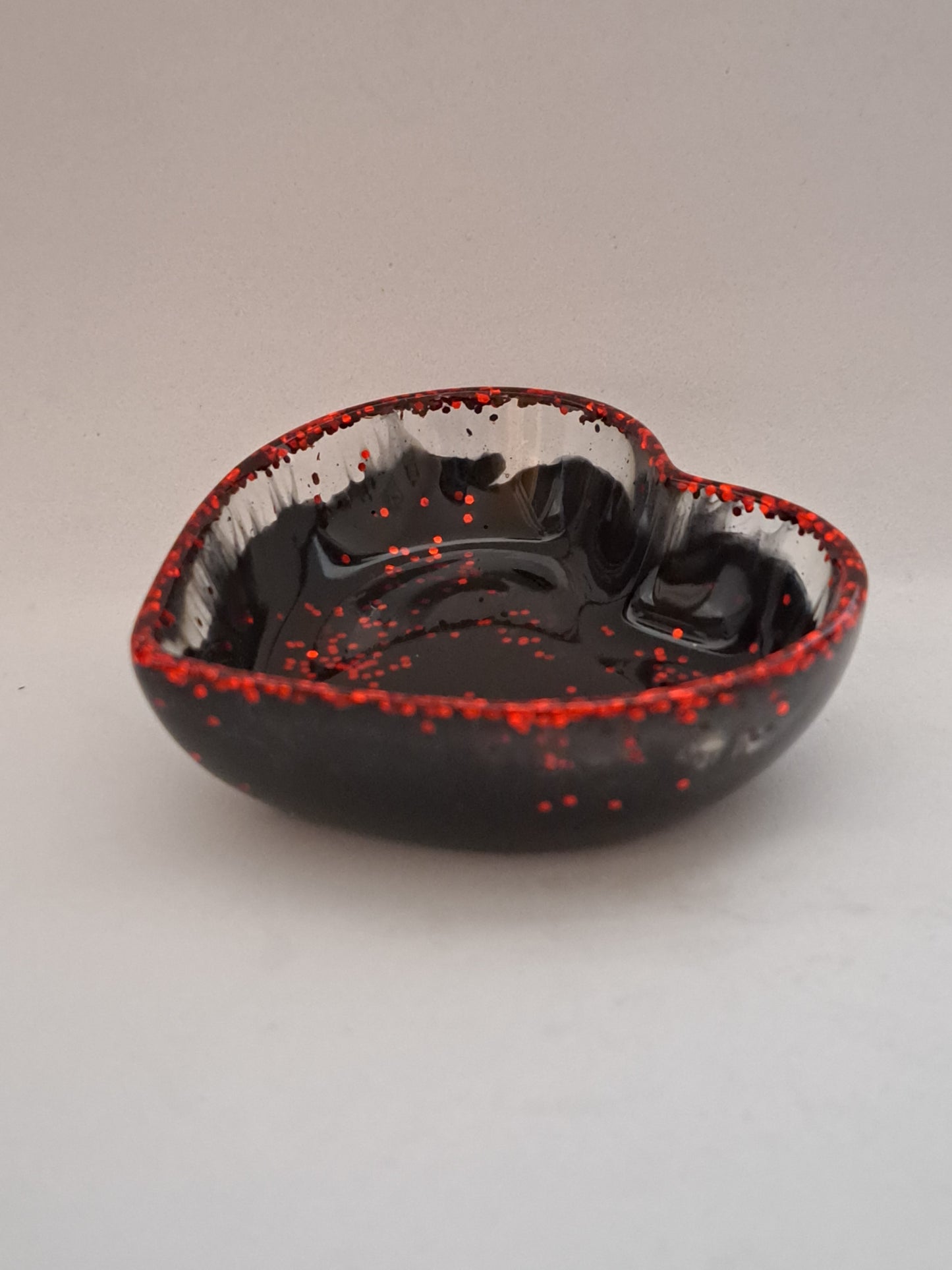 Porte-savon petit cœur Noir/Paillettes Rouge