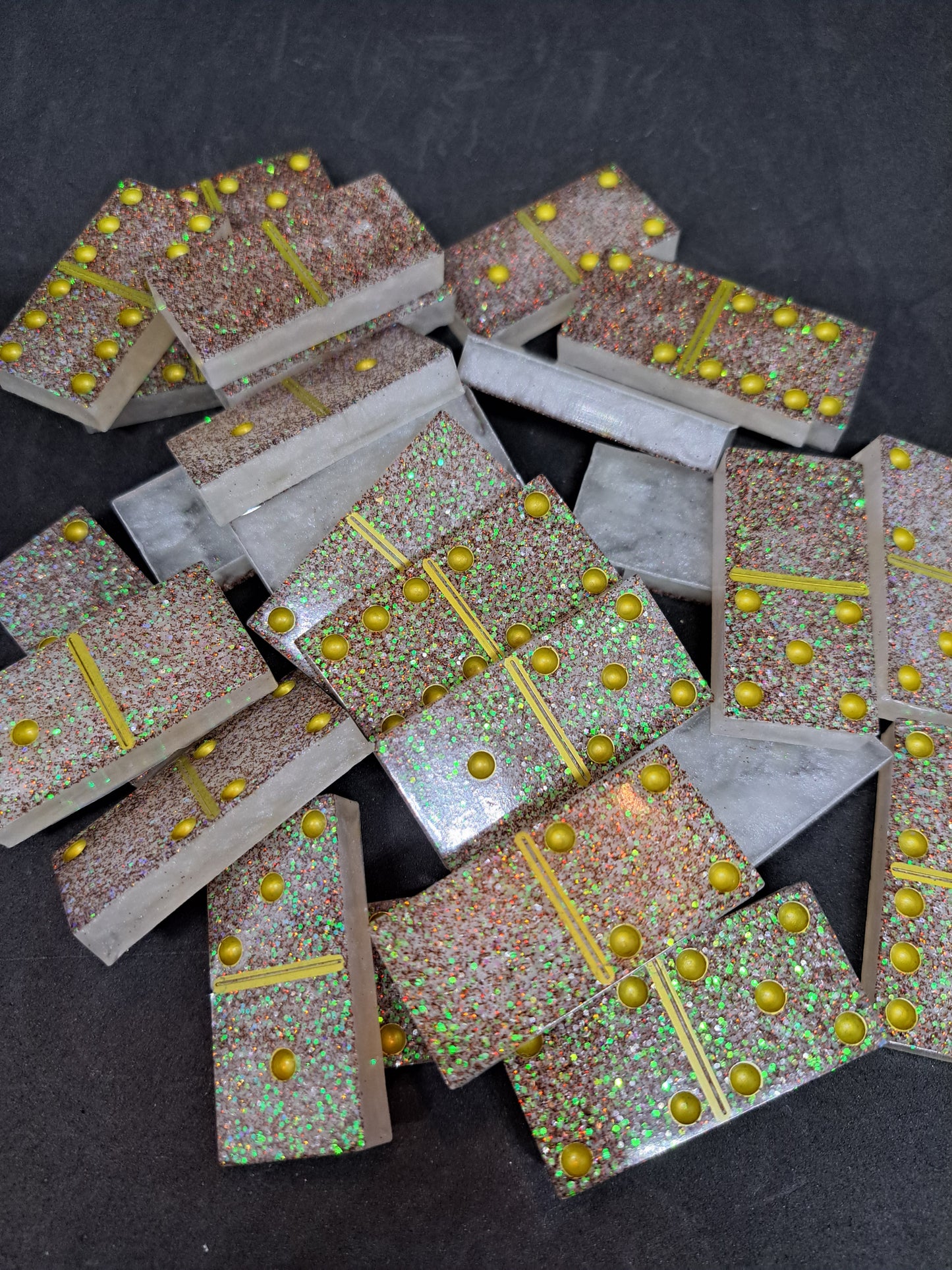 Dominos Blanc / Paillettes dorées